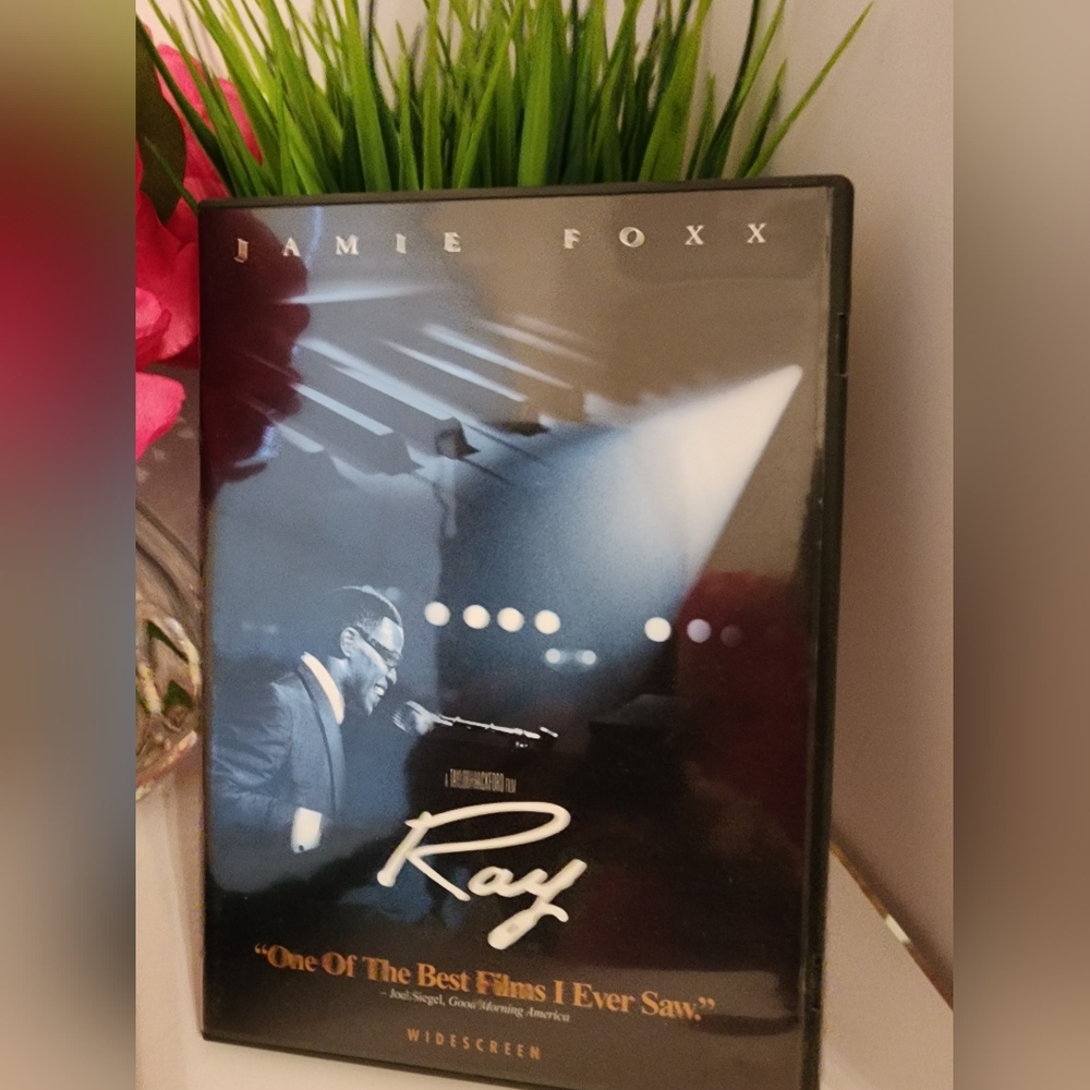 2 DVDs